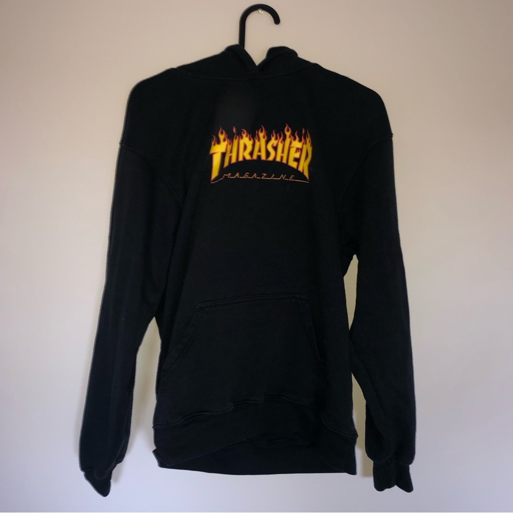 Black classic thrasher hoodie